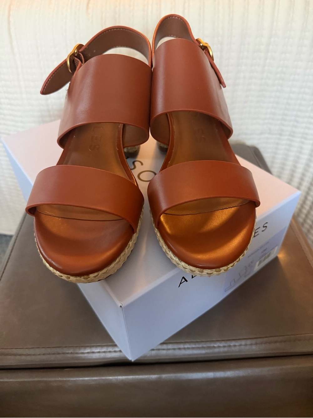 AEROSOLES Camera Gingerbread Brown Leather Woven Platform Sandals - Picture 3 of 7